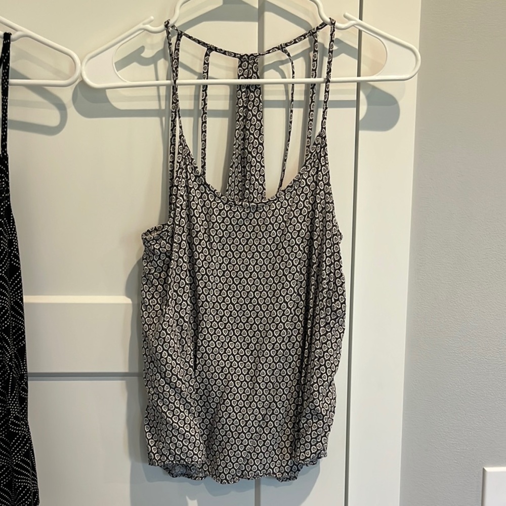 Mudd Gray and White Relaxed Tank Top